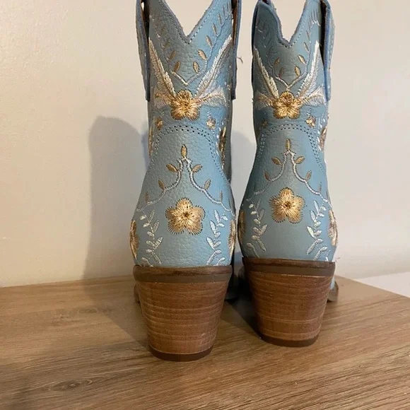 Embroidered Light Blue Western Ankle Boots with Gold Detail - Picture 2 of 2